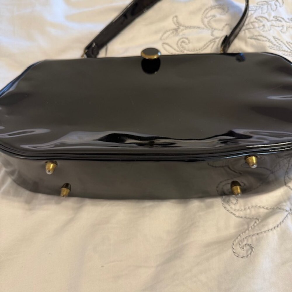 Vintage 1950/60's Large BLACK Vinyl Top Handle Purse/Bag Satchel Clasp Lock - Picture 2 of 9